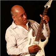 Profesor de Arreglos musicales/Guitarra acústica eléctrica, Tres Cubano y otros